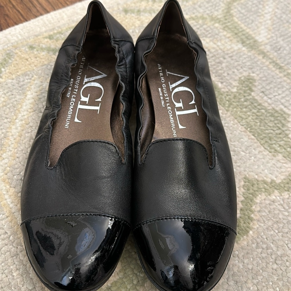 AGL Black Leather Cap Toe Flat Loafer Size 38/7.5